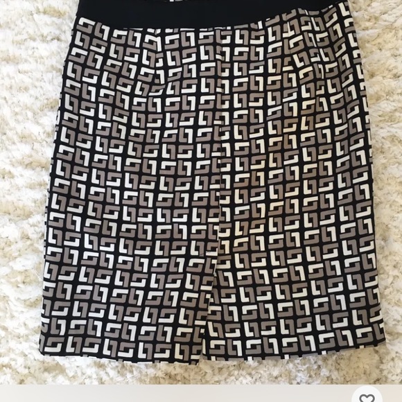 Banana Republic Skirt Size 0 Geometric Print - Picture 7 of 7